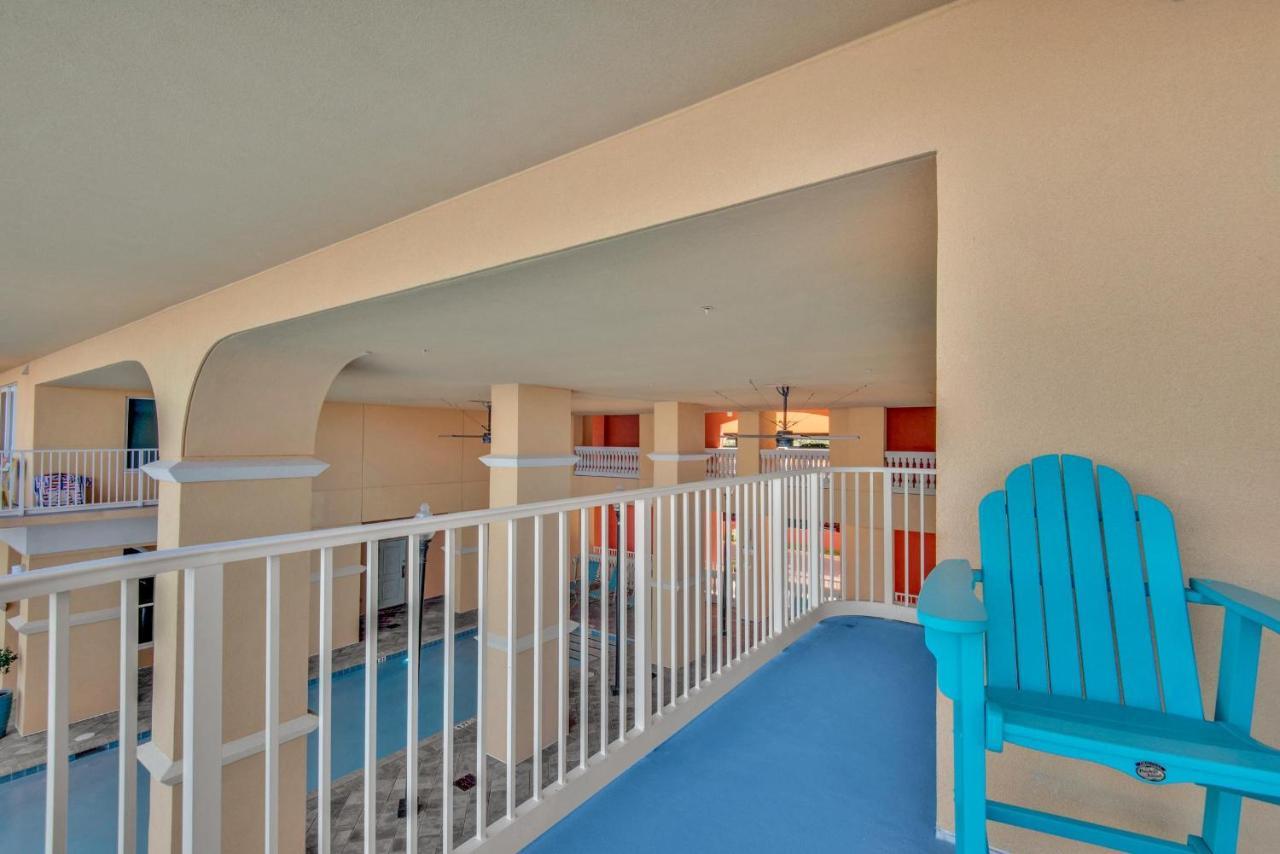 Calypso 3-205 Apartment